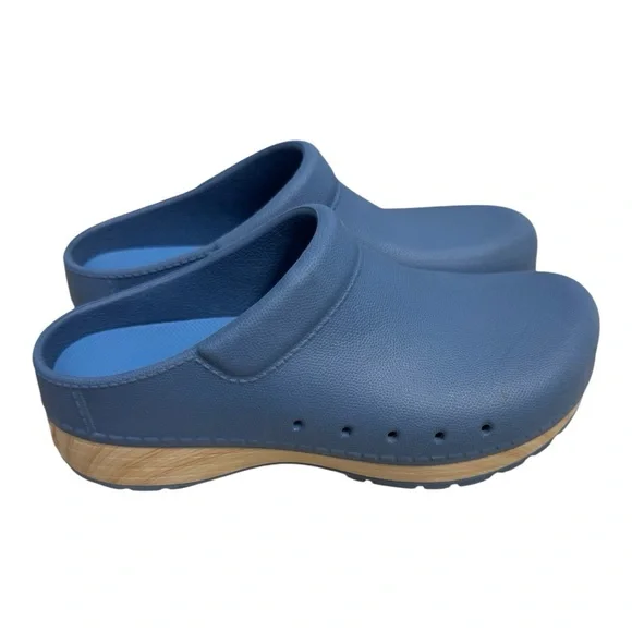 Dansko Kane Clogs Women’s Size 7.5-8 Blue Rubber Slip On Mule Waterproof Shoe - Picture 1 of 7